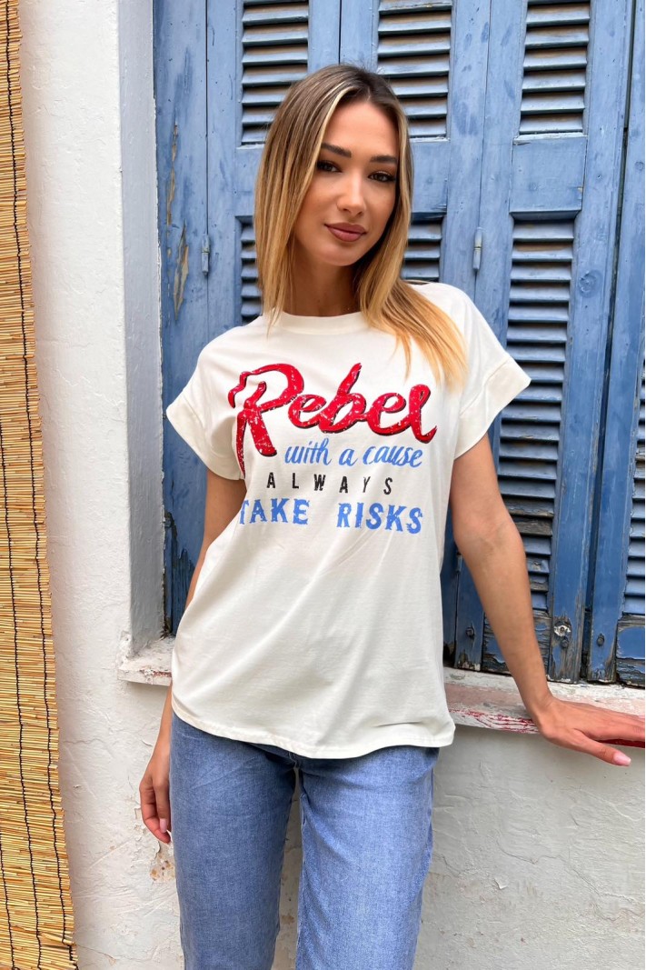 Oversized t-shirt με στάμπα Rebel off/white